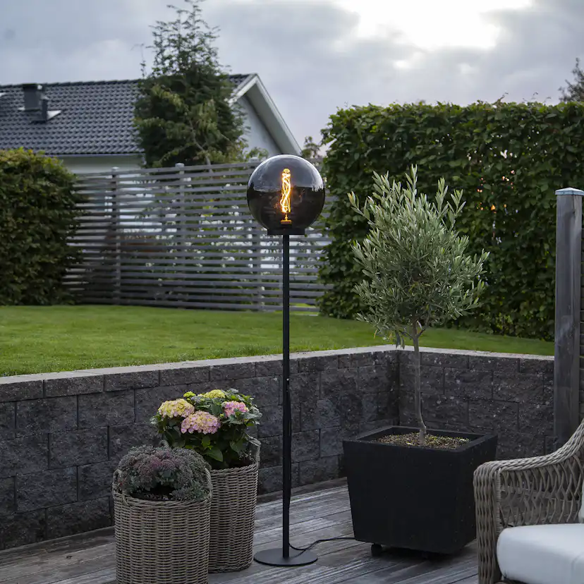 Golvlampa Star Trading Orby