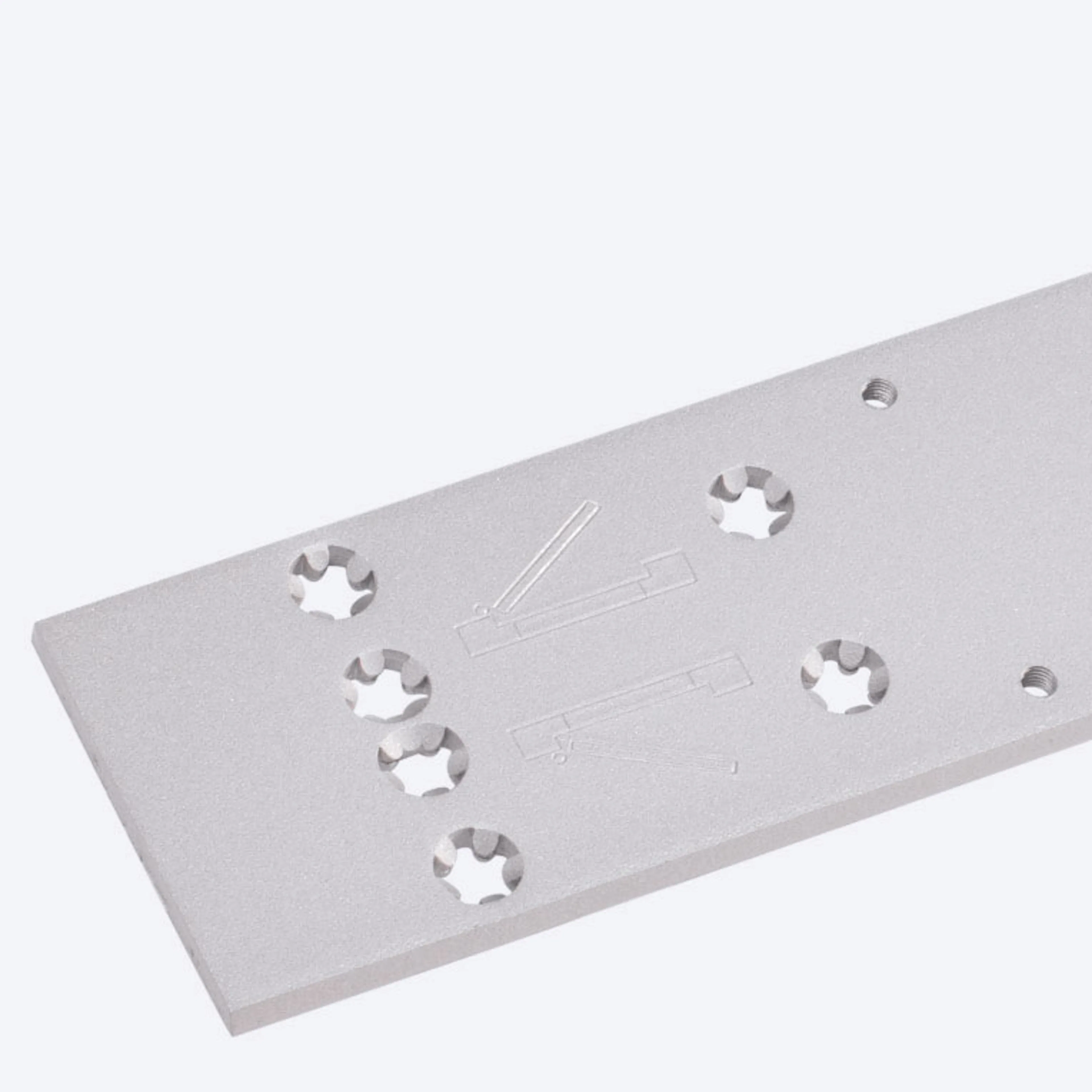 Monteringsplatta DormaKaba 8380 Silver F TS83