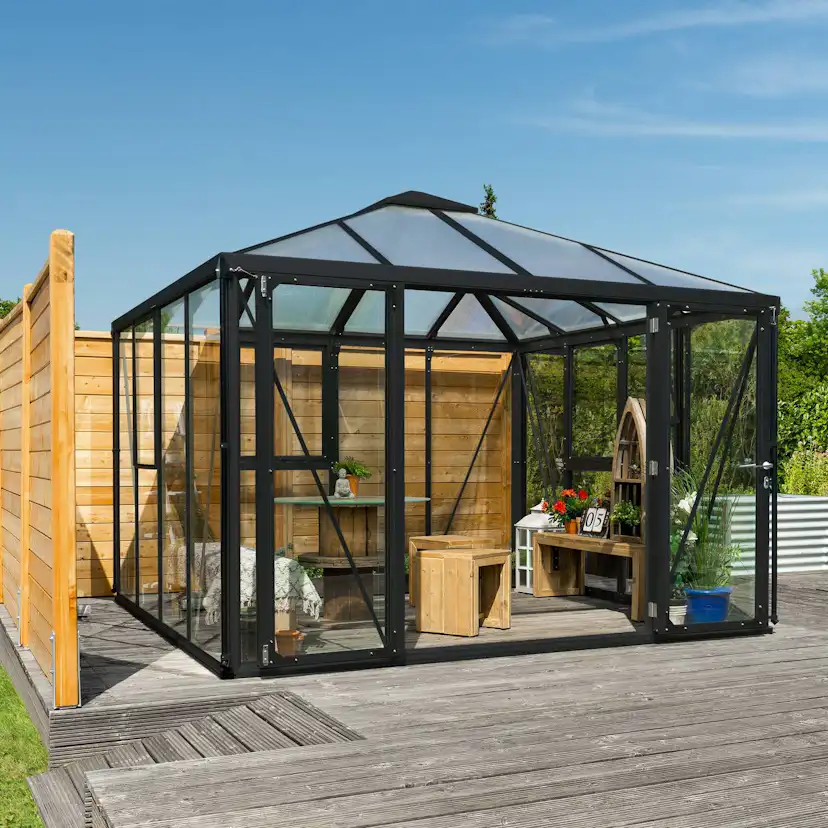 Växthus Vitavia Fortuna Svart Aluminiumstomme med UV-Skyddade Polykarbonatfönster & Härdat Glas, 10,2 m²