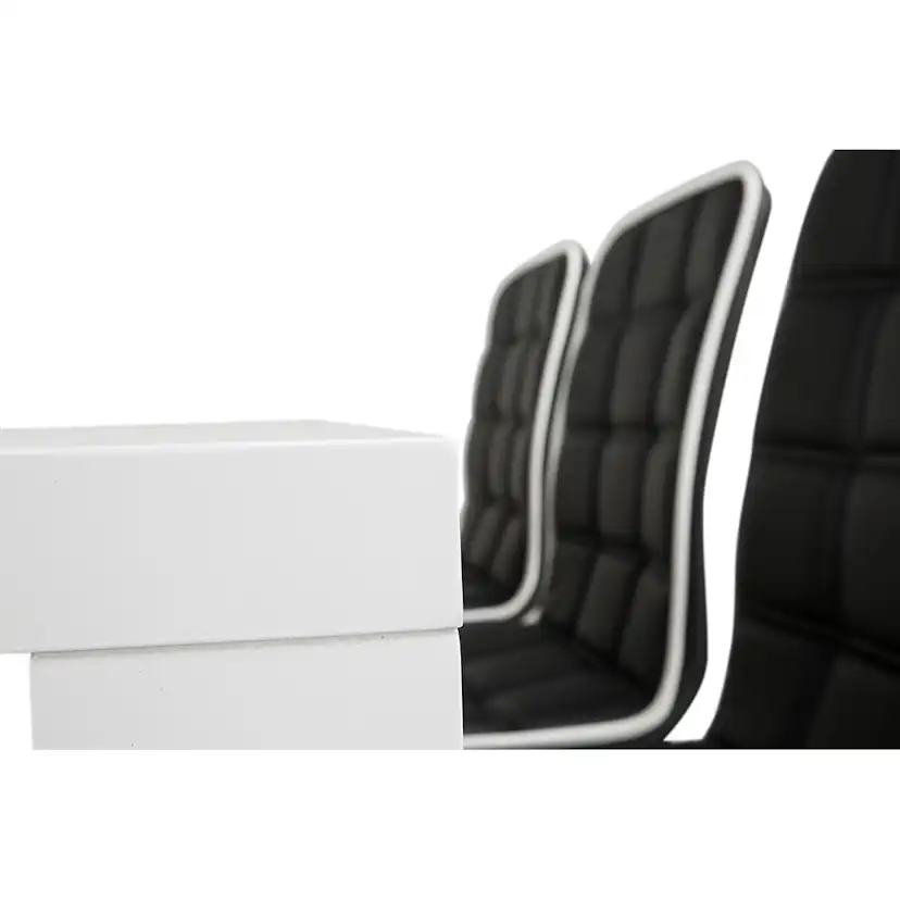 Matgrupp In Living Cibus med 6 st Frida Stolar