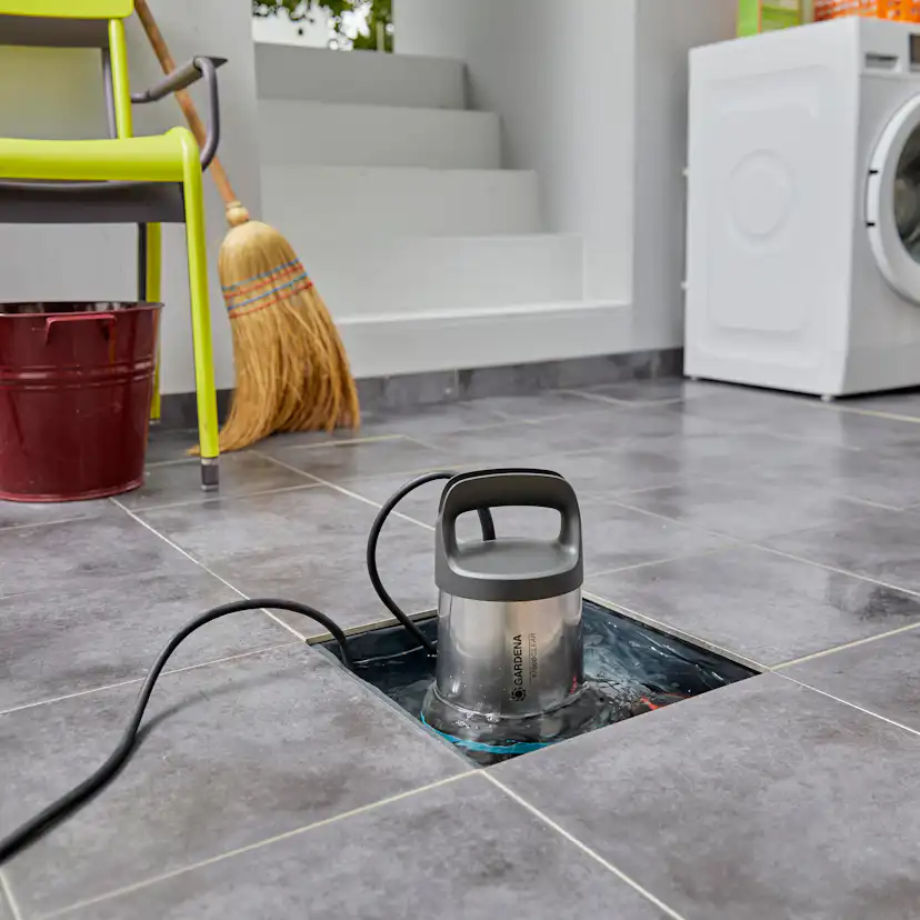 Dränkbar Pump Gardena 17000 Aquasensor för Rent Vatten