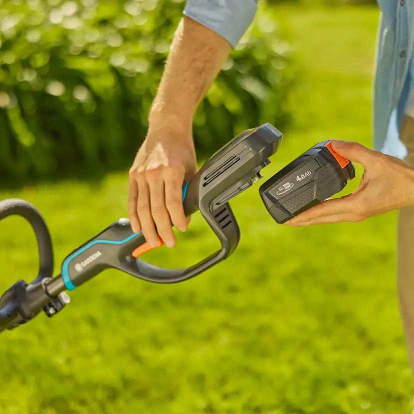 Trimmer Gardena PowerTrim 30/18V P4A Set