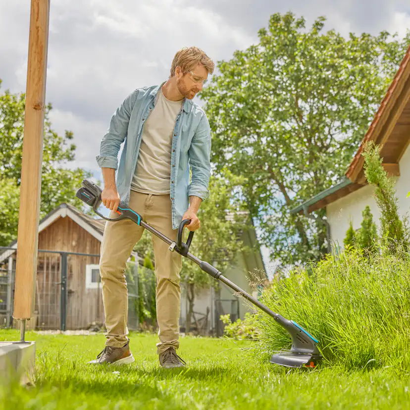 Trimmer Gardena PowerTrim 30/18V P4A Set