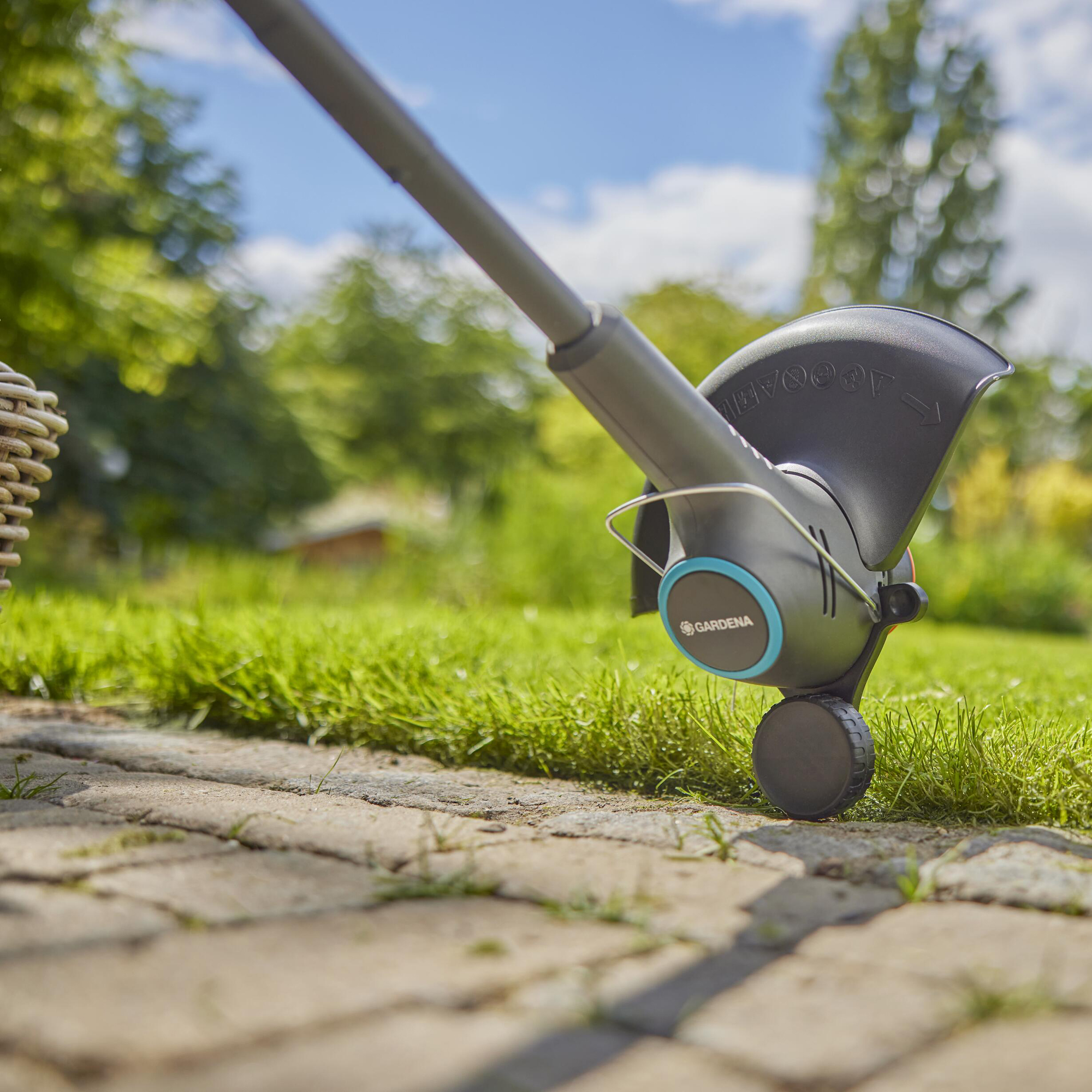 Trimmer Gardena EasyTrim 25/18V P4A Med Batteri & Laddare