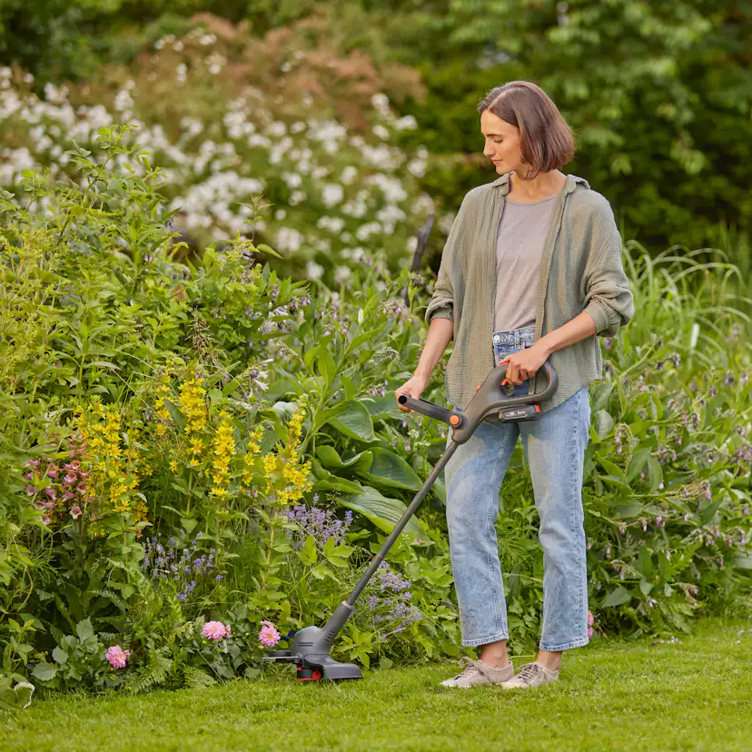 Trimmer Gardena EasyTrim 25/18V P4A Med Batteri & Laddare