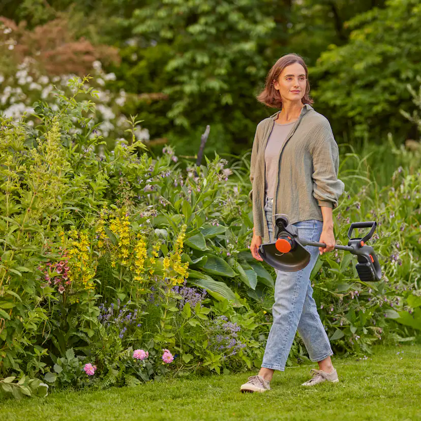 Trimmer Gardena EasyTrim 25/18V P4A Med Batteri & Laddare