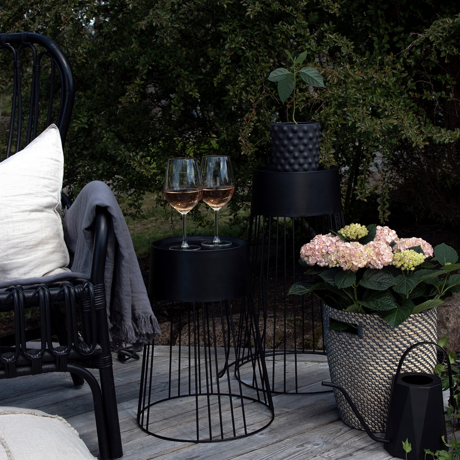 Golvlampa Globen Lighting Koster IP44