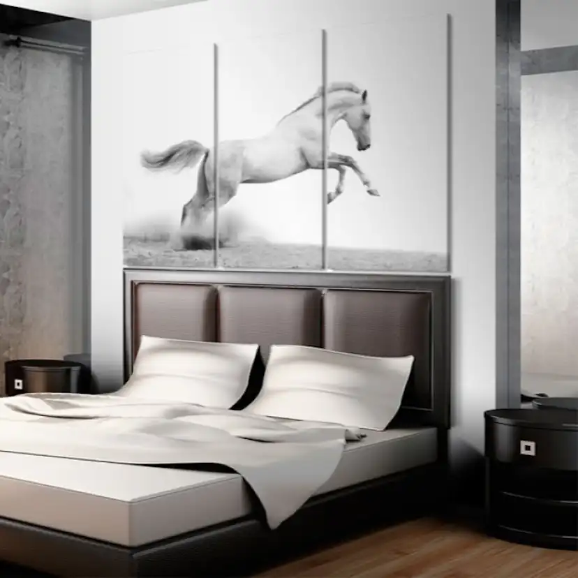 Tavla Arkiio A Galloping Horse