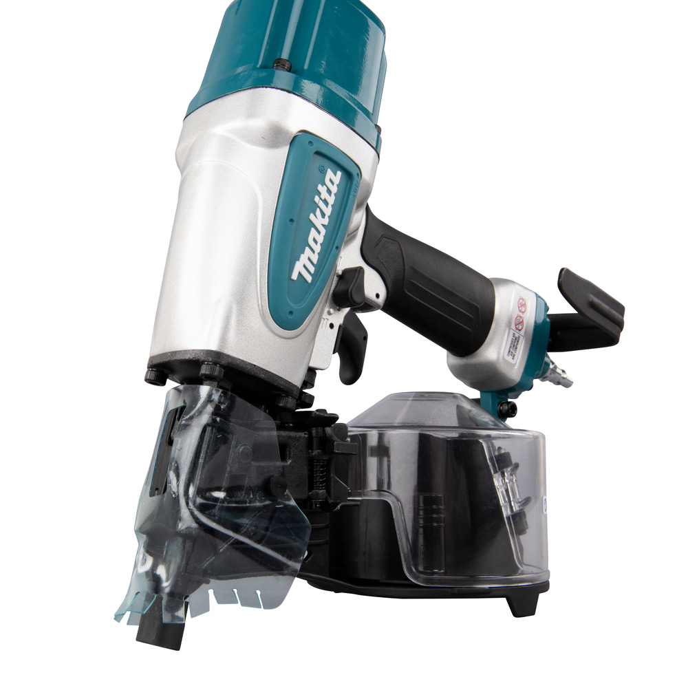 Spikpistol Makita AN613