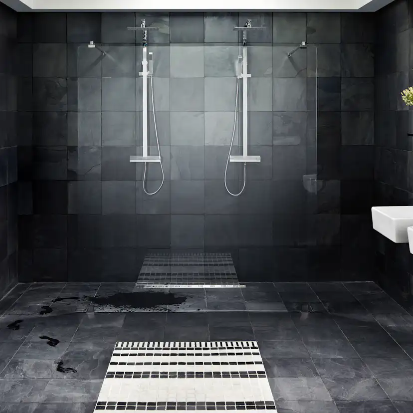 Duschvägg INR Arc 43 Måttanpassad