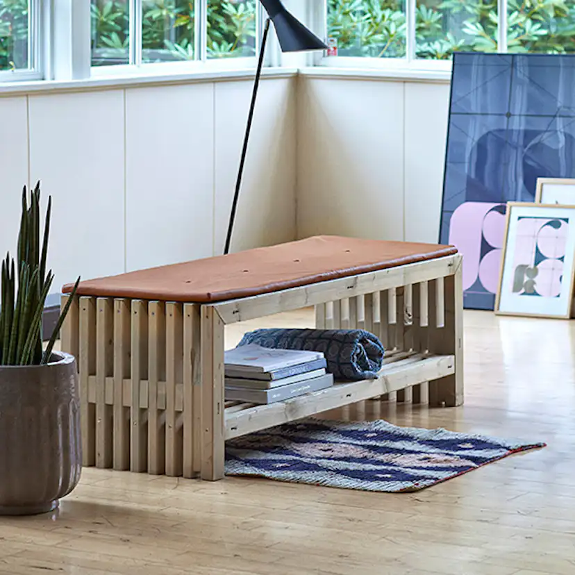 Trädgårdsbänk PLUS Rustik Design med Hylla 1380 mm