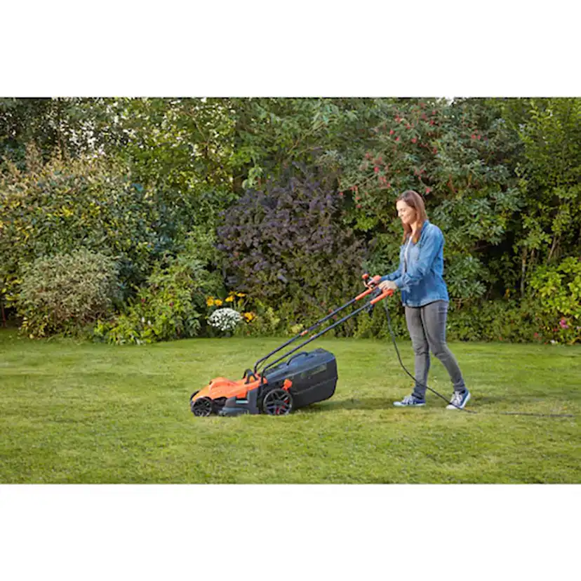 Gräsklippare Black & Decker BEMW461Bh 34Cm 1400W