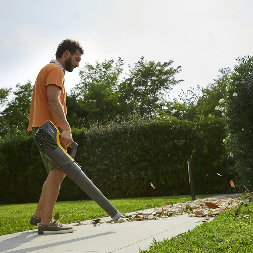 Lövblås STIGA BL 500e Med Batteri & Laddare