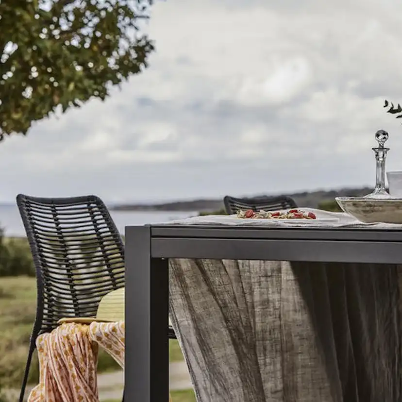 Utebord Hillerstorp Borgdala