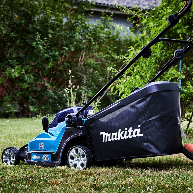 Gräsklippare Makita DLM432PT2 2x18V Med Batteri & Laddare