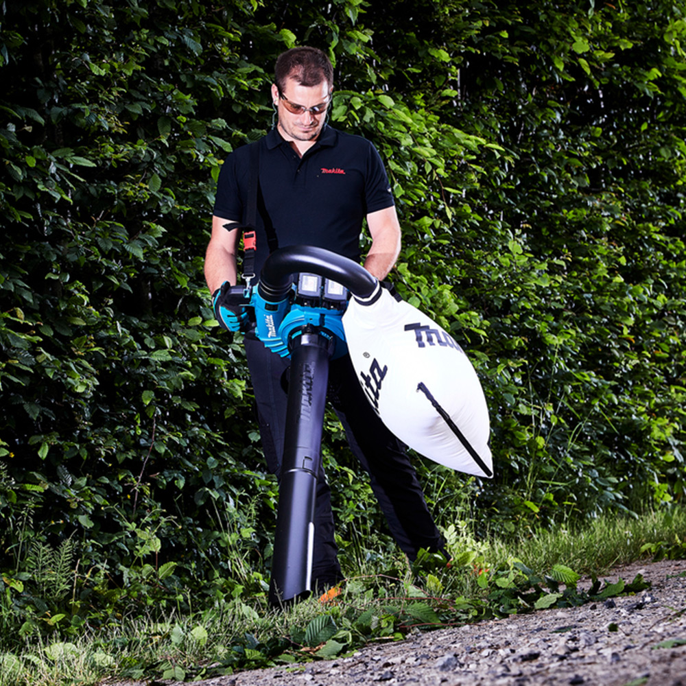 Lövblås Makita LXT DUB363ZV LXT 2x18V med Sugfunktion utan Batteri & Laddare