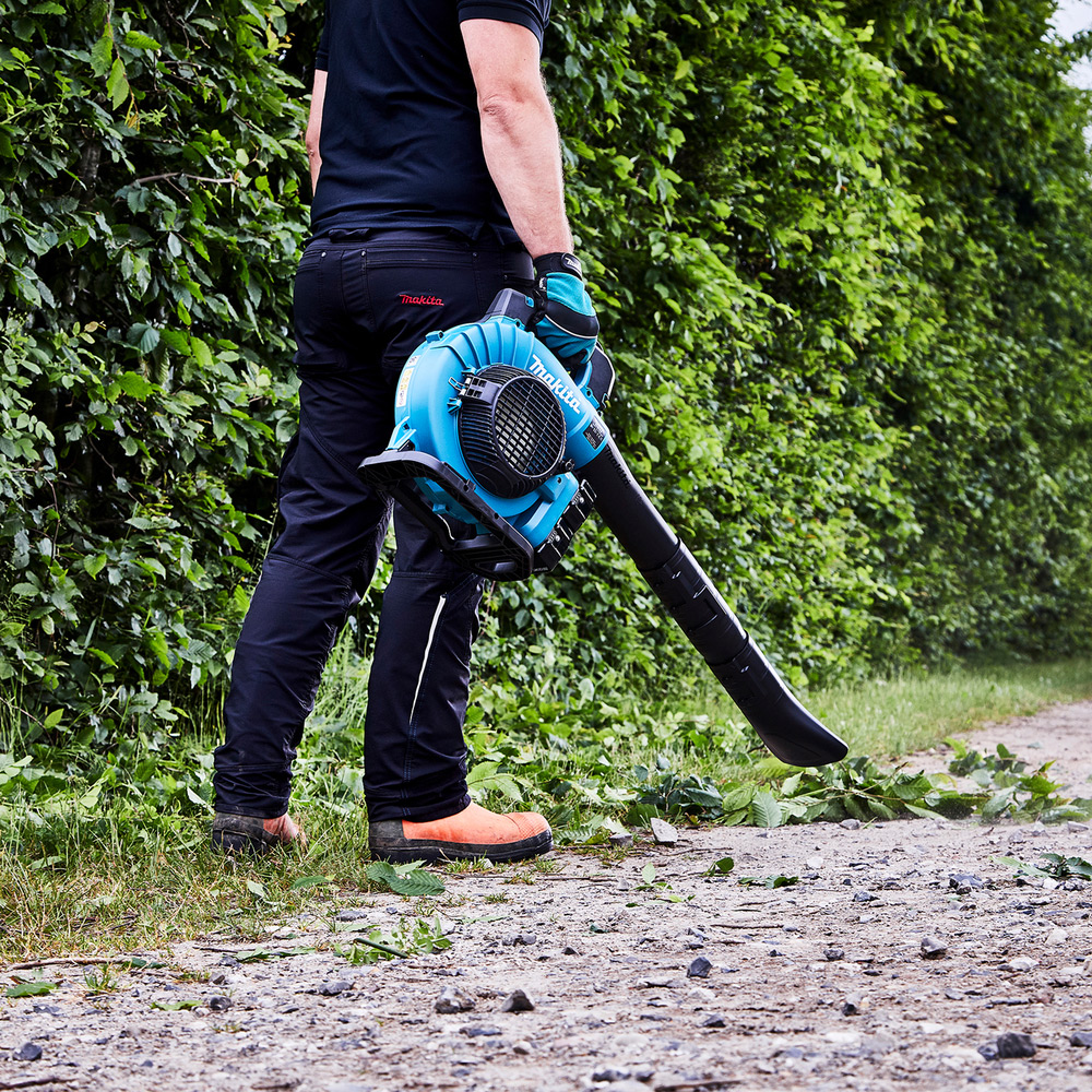 Lövblås Makita LXT DUB363ZV LXT 2x18V med Sugfunktion utan Batteri & Laddare