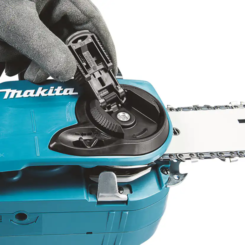 Motorsåg Makita LXT DUC303PT2 med Batteri