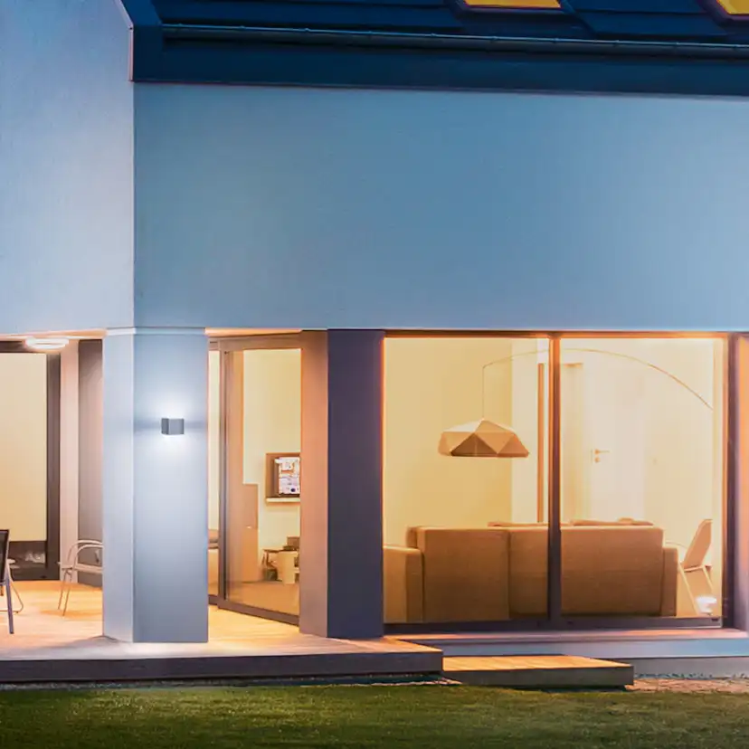 Vägglampa Steinel Cubo L830