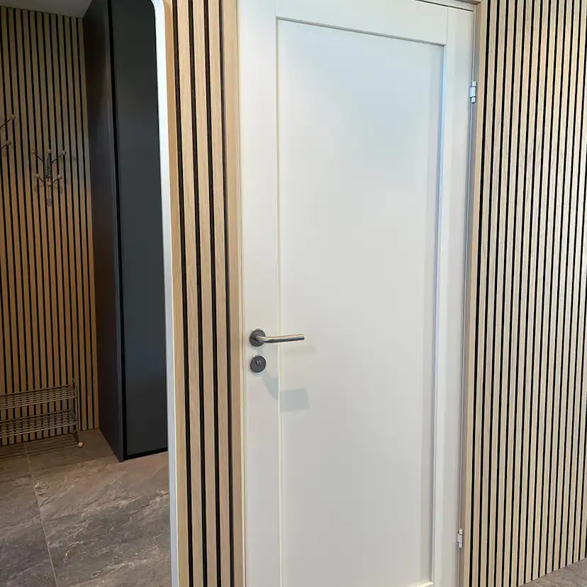 Akustikpanel Wood on wall Ek Vitlackad