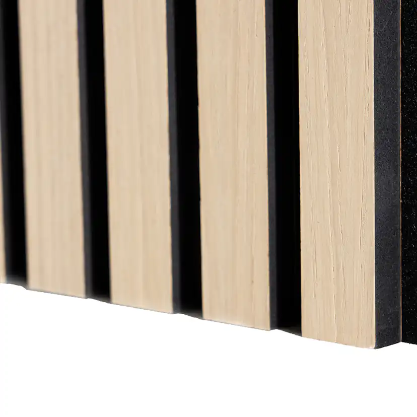 Akustikpanel Wood on wall Ek Vitlackad