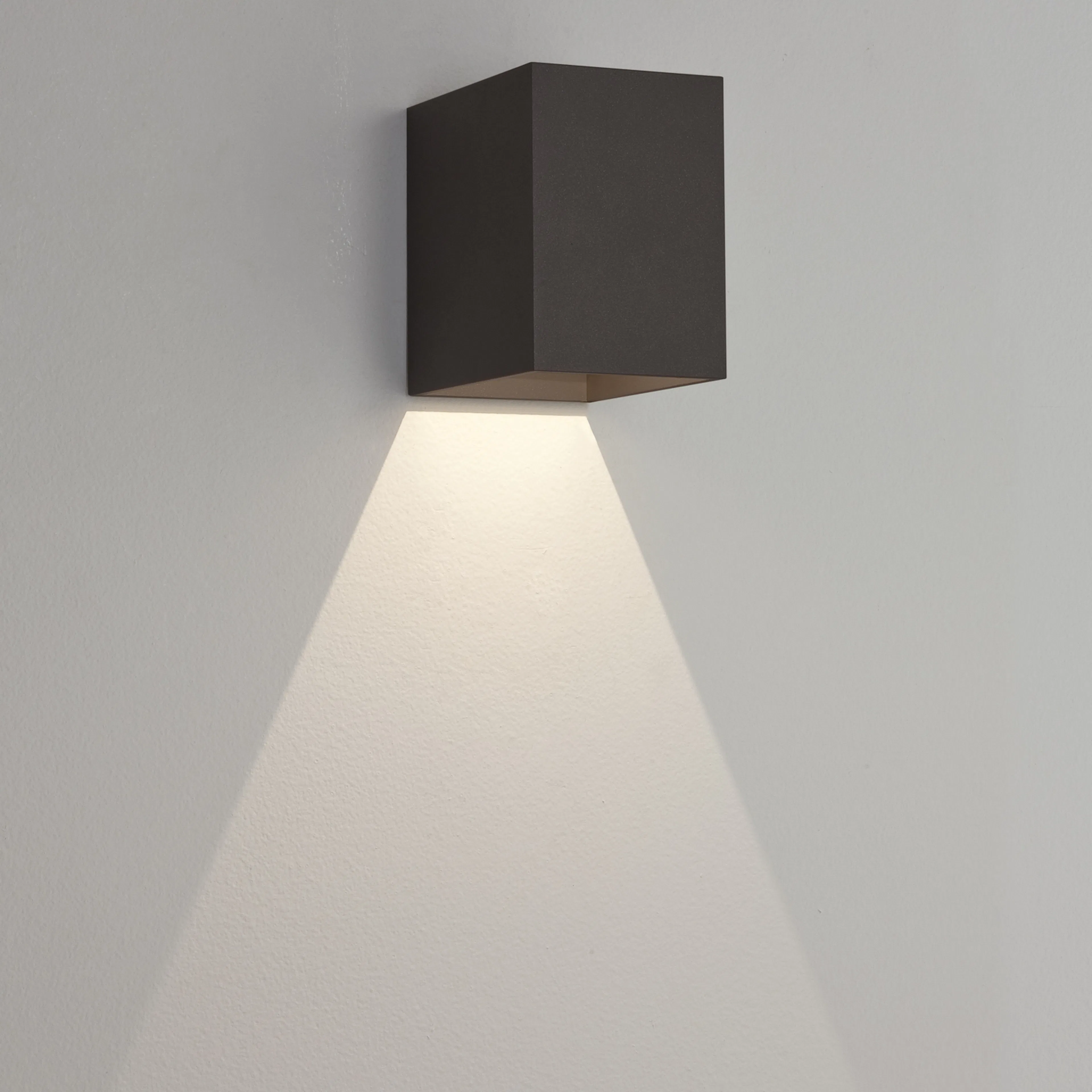 Fasadbelysning Astro Oslo Single 100