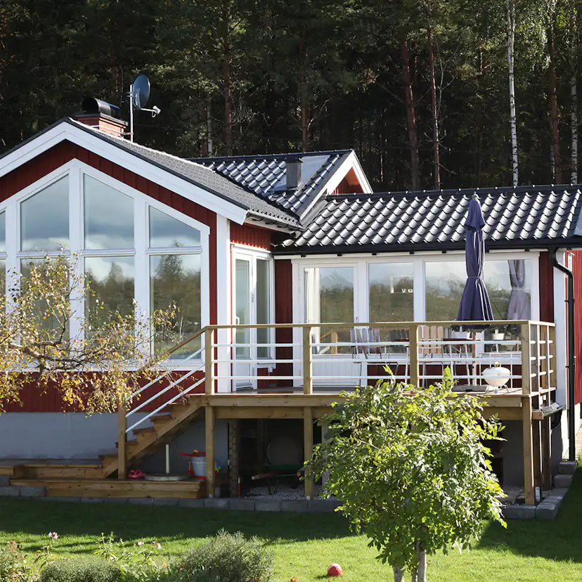 Fast Fönster Outline 3-Glas Trä