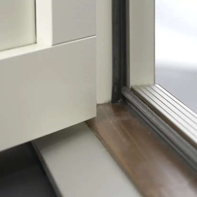 Fönsterdörr Outline Enkeldörr 3-Glas Aluminium