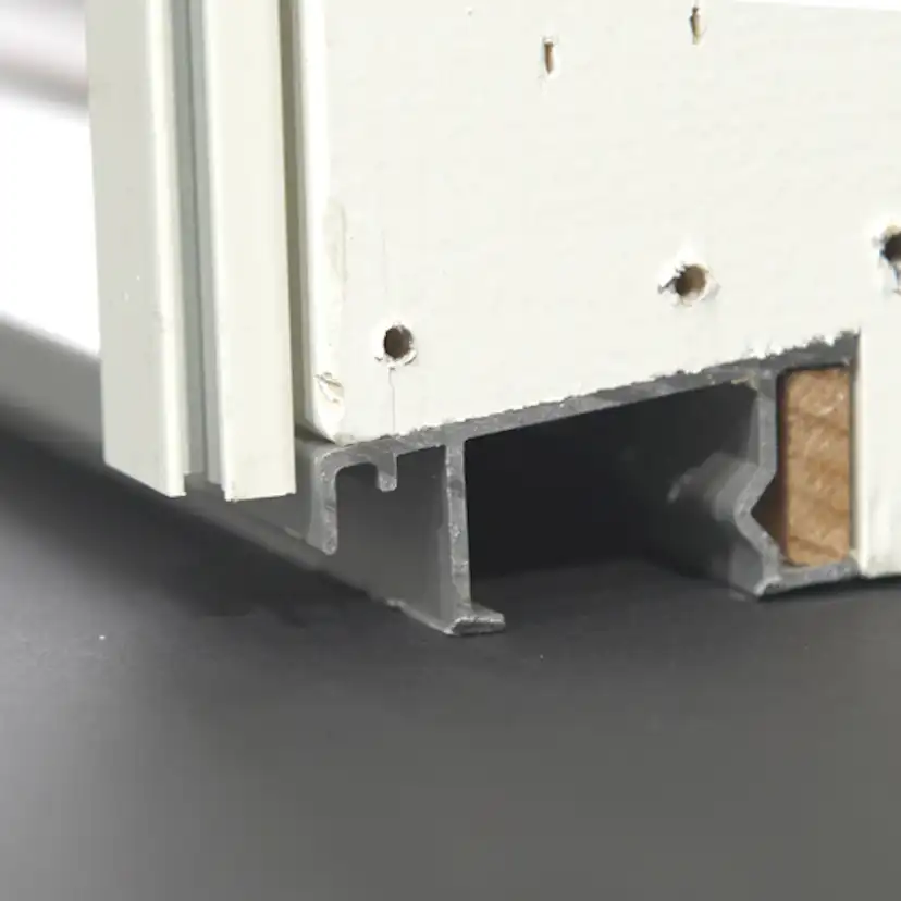 Fönsterdörr Outline Enkeldörr 3-Glas Aluminium