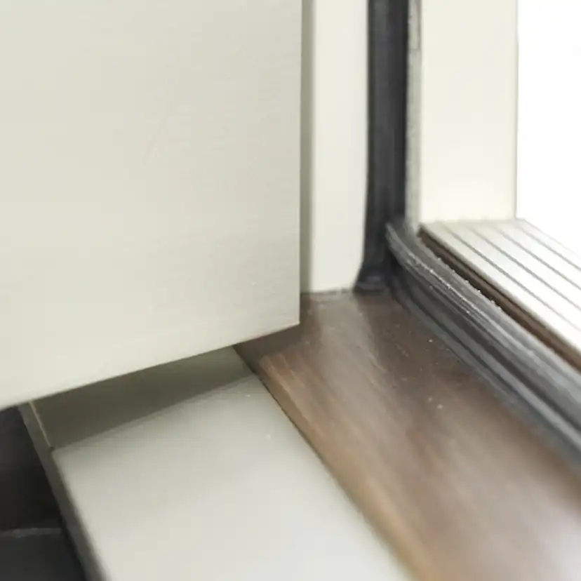 Fönsterdörr Outline Helglasad Enkeldörr 3-Glas Trä