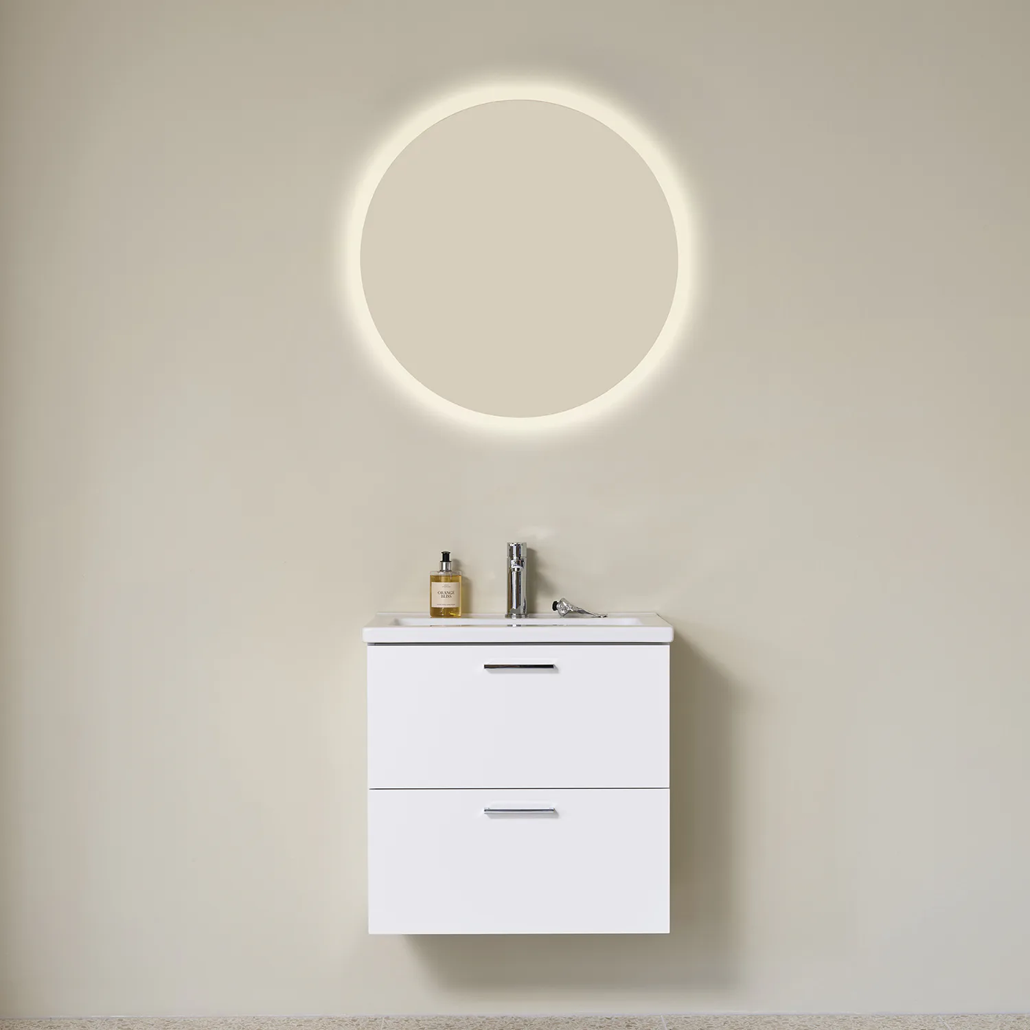 Möbelpaket Vedum Free 615 Compact Maja med Tvättställ och LED-Spegel Säven Vit