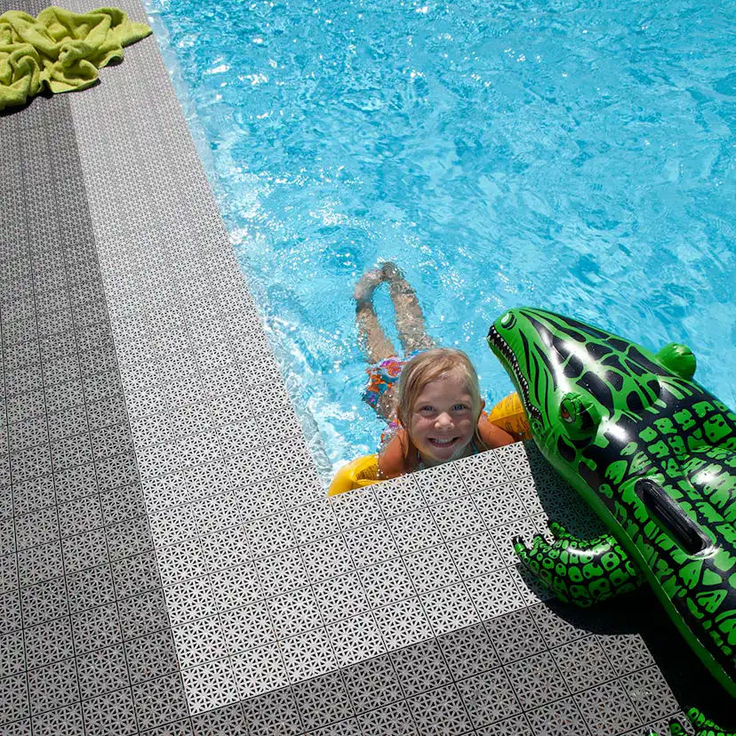 Golvplatta Hestraplattan Universa Glacier Grey