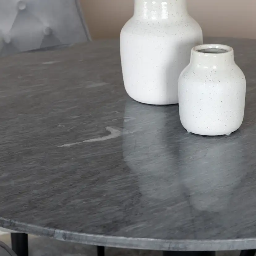 Matgrupp Venture Home Estelle Ø106 med 4 Velvet Deluxe stolar