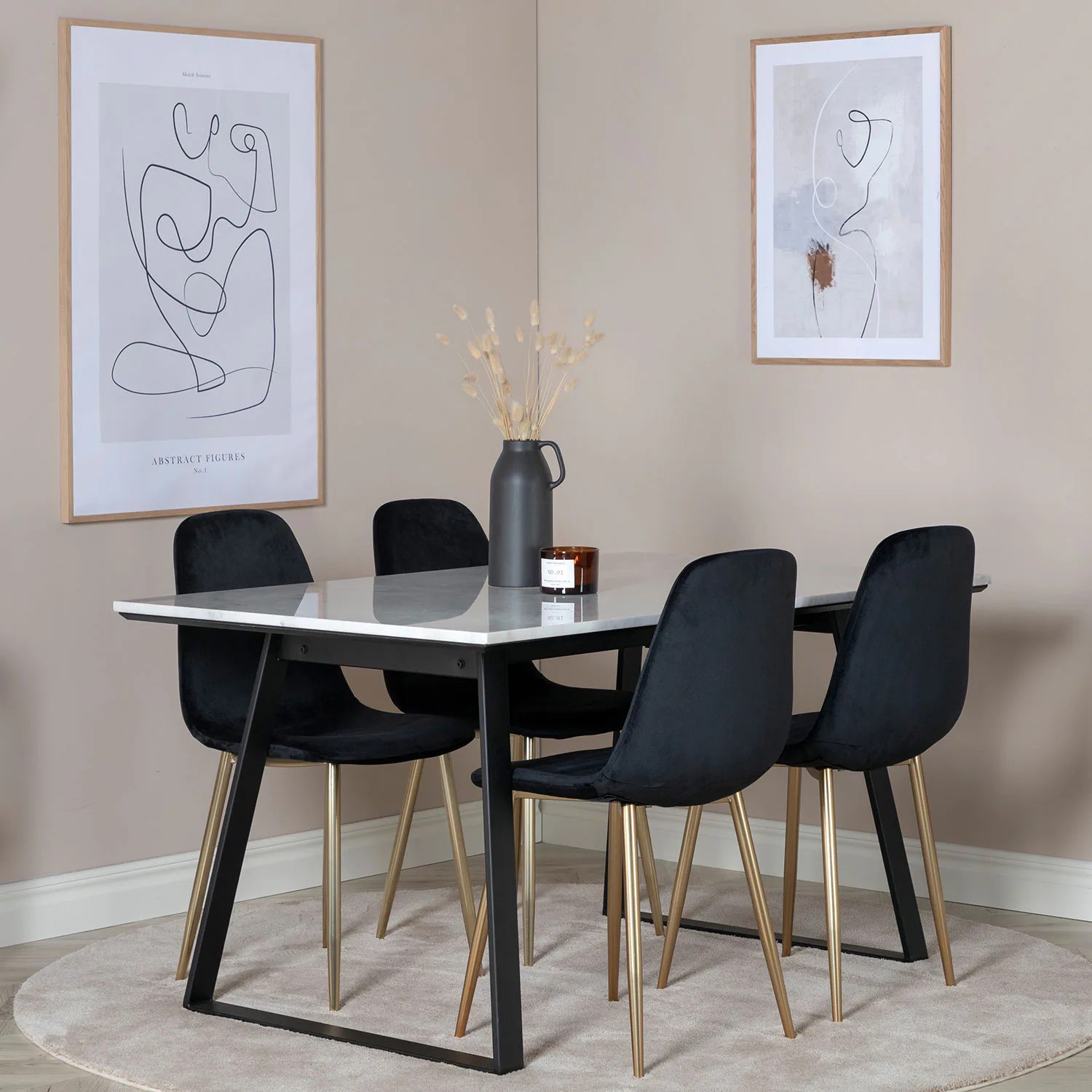 Matgrupp Venture Home Estelle med 4 Polar stolar