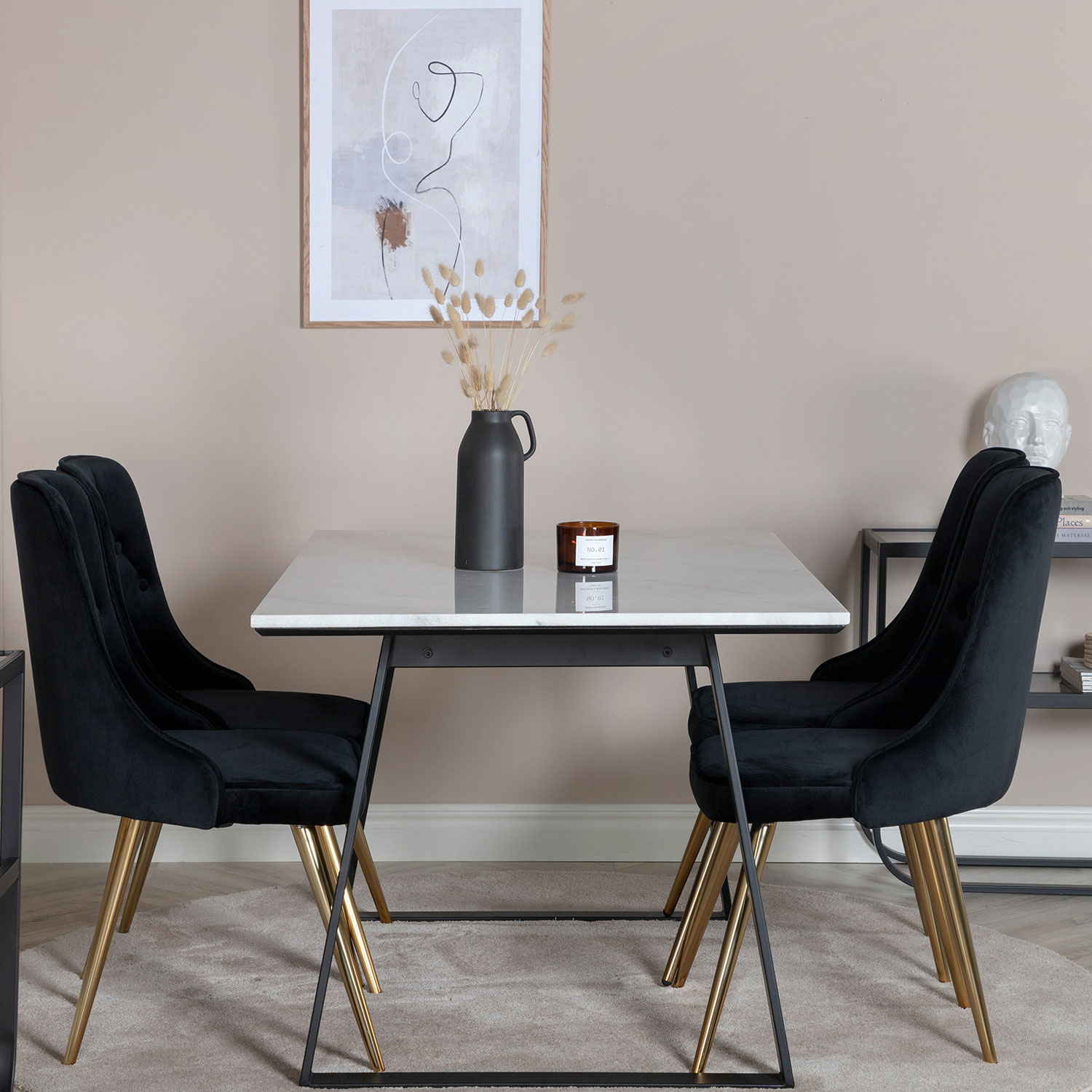 Matgrupp Venture Home Estelle med 4 Velvet Deluxe stolar