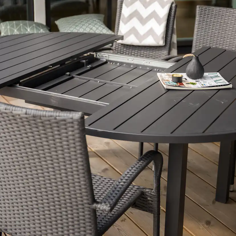 Matgrupp Venture Home Madrid Ø 140 med 4 Asta Stolar