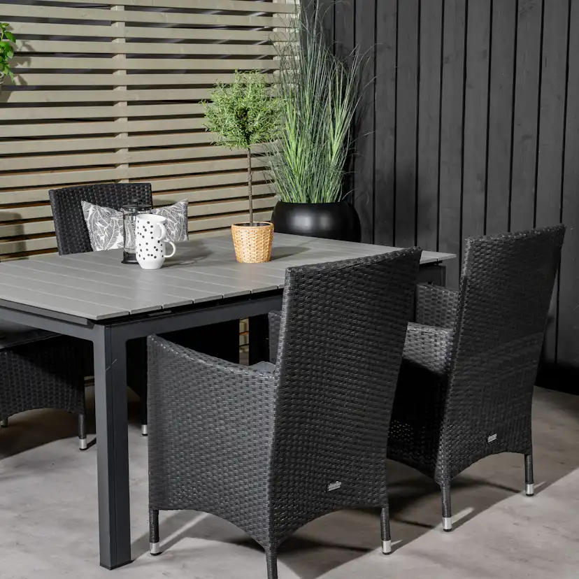 Matgrupp Venture Home Lova 160/240 med 4 Milwa Stolar