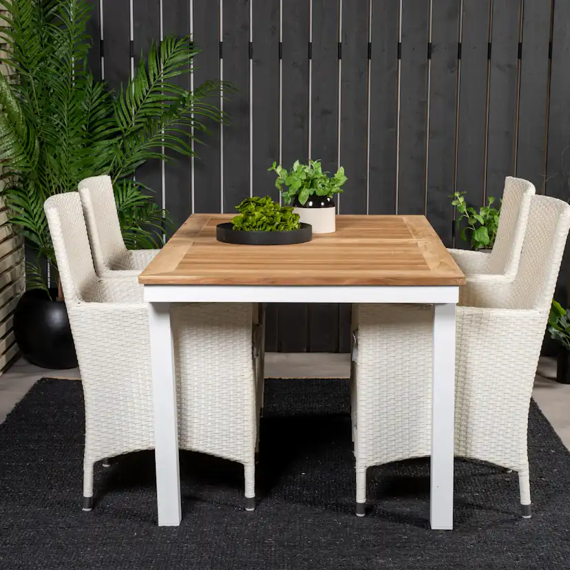 Matgrupp Venture Home Perla 160/240 med 4 Milwa Stolar