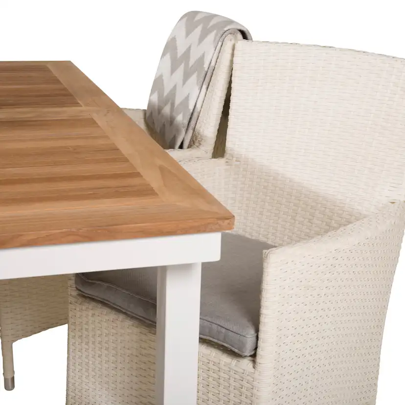 Matgrupp Venture Home Perla 160/240 med 4 Milwa Stolar