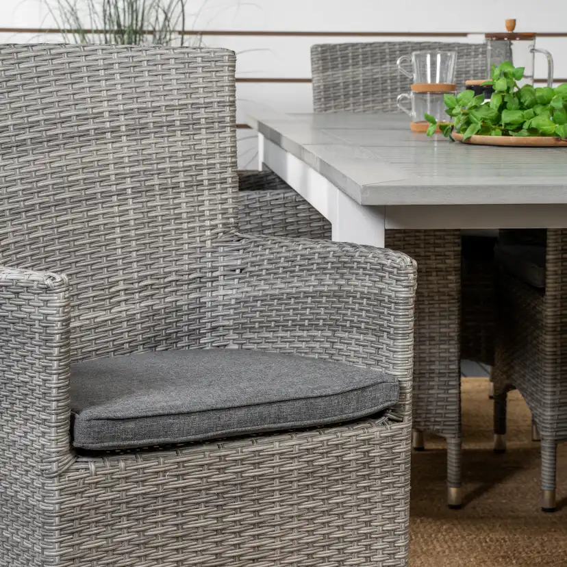 Matgrupp Venture Home Aleyna 152/210 med 6 Milwa Stolar