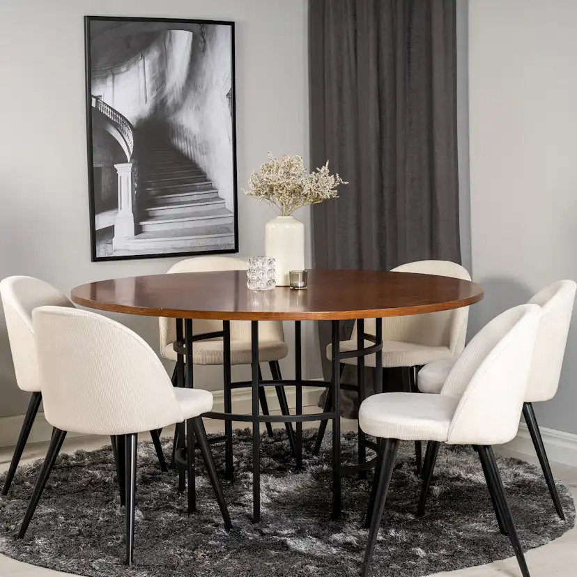 Matgrupp furniture/fashion Copenhagen med 6 Valentina Sammet Stolar