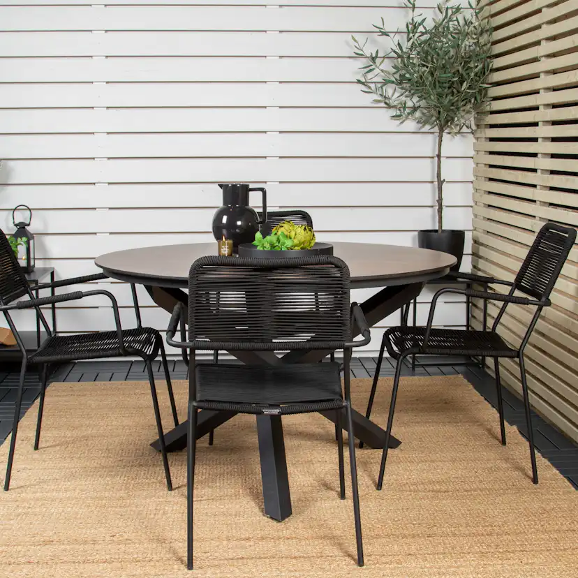 Matgrupp Venture Home Lea Ø120 med 4 Leon Karmstolar