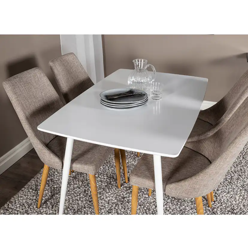 Matgrupp Venture Home Pobbie med 4 Laura Stolar Vit