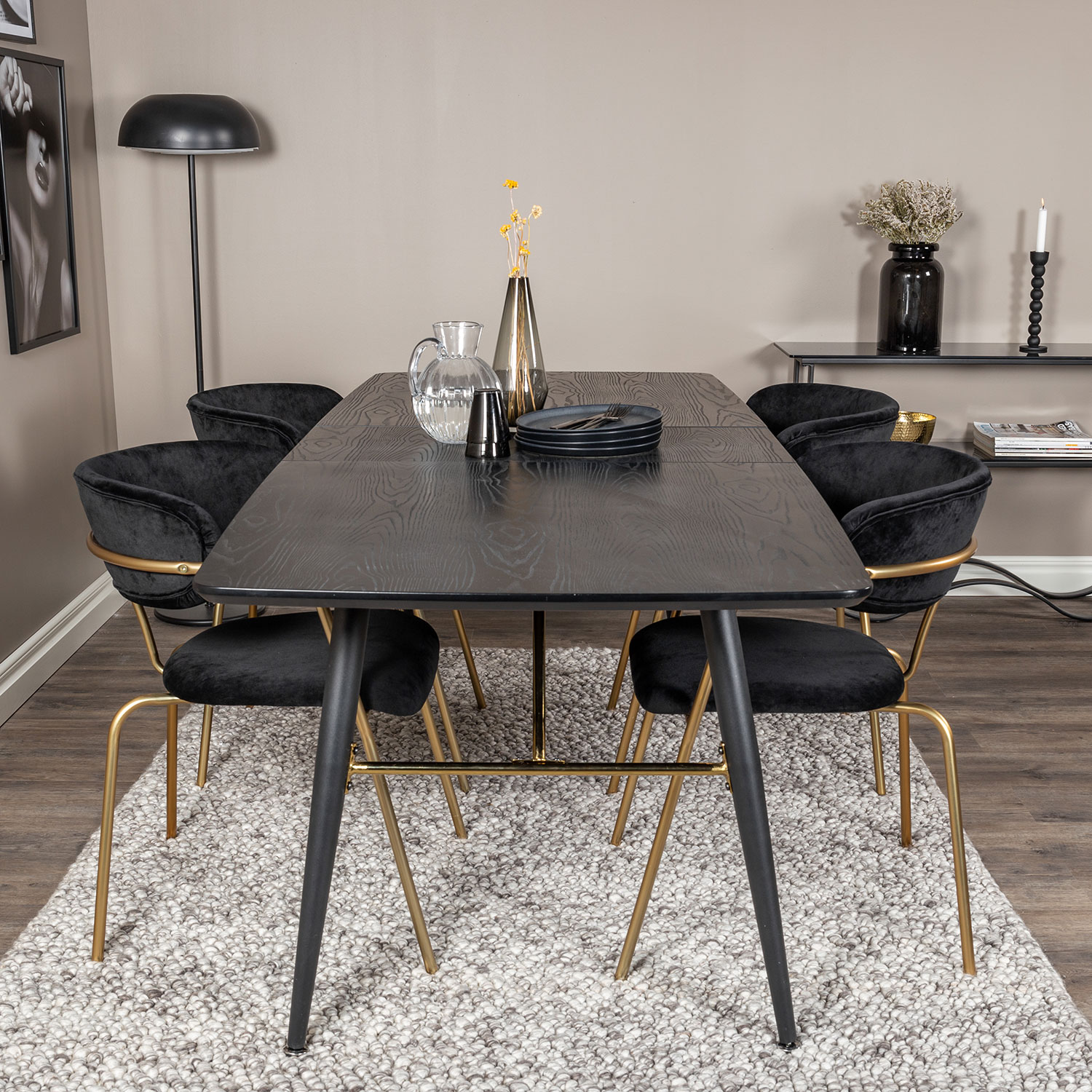 Matgrupp Venture Home Gold med 4 Arrow stolar