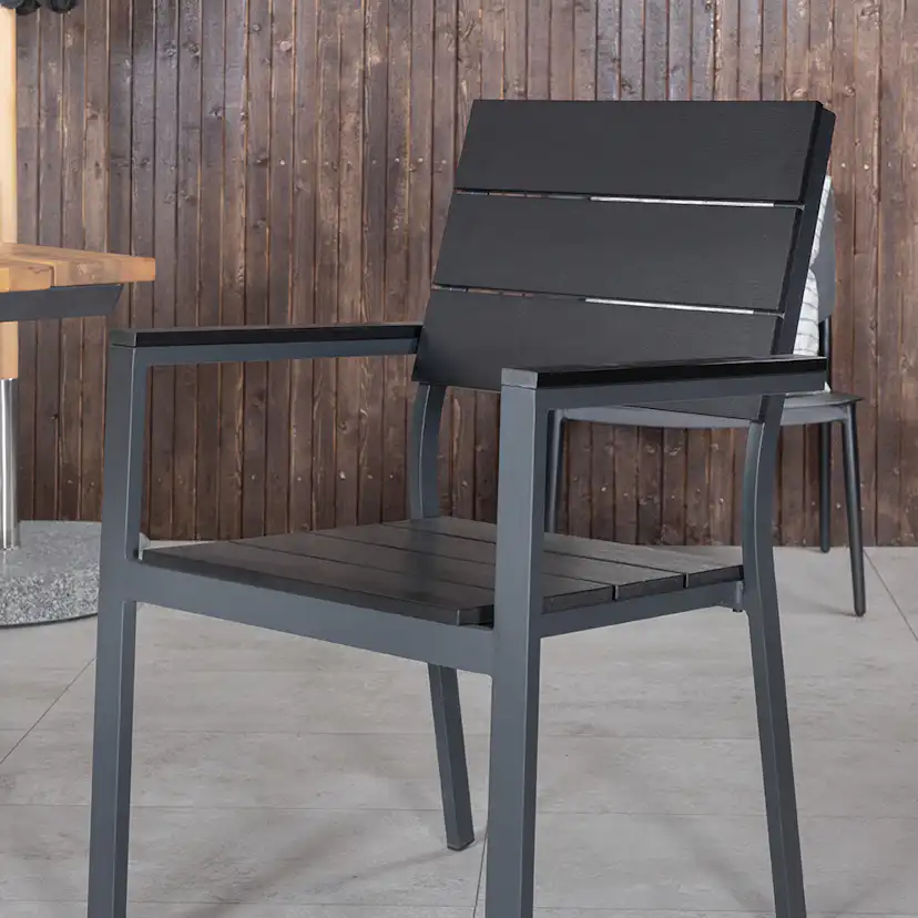 Matgrupp Venture Home Chane med 4 Lede Stapelbara Matstolar