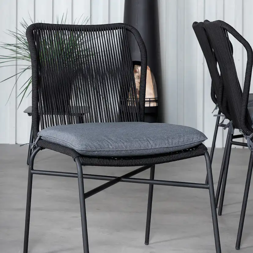 Matgrupp Venture Home King med 6 Julle Stapelbara Matstolar