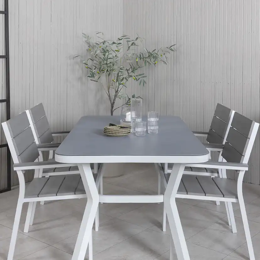 Matgrupp Utomhus Venture Home Vyn med 4 Lede Stapelbara Trädgårdsstolar