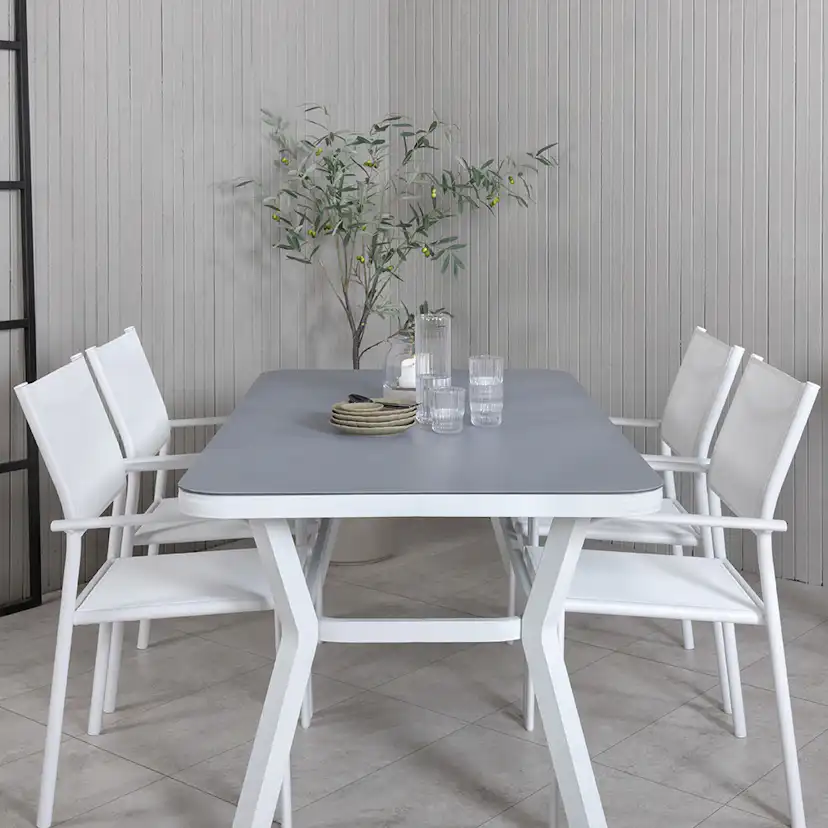 Matgrupp Venture Home Vyn Vit med 4 Samba Stapelbara Matstolar