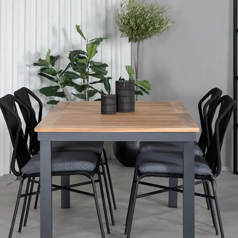 Matgrupp Utomhus Venture Home Perla med 4 Jefferson Stapelbara Trädgårdsstolar