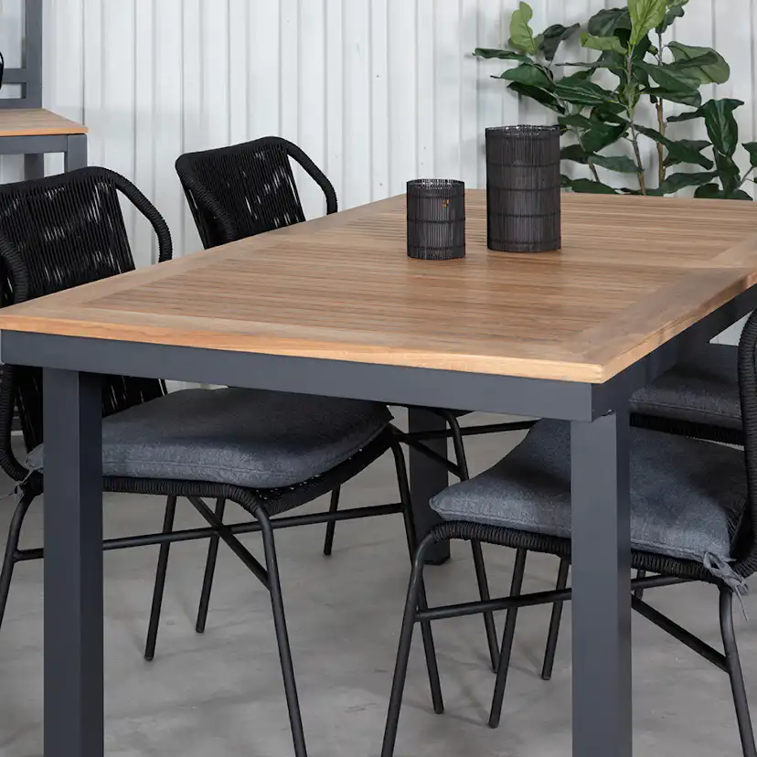 Matgrupp Utomhus Venture Home Perla med 4 Jefferson Stapelbara Trädgårdsstolar